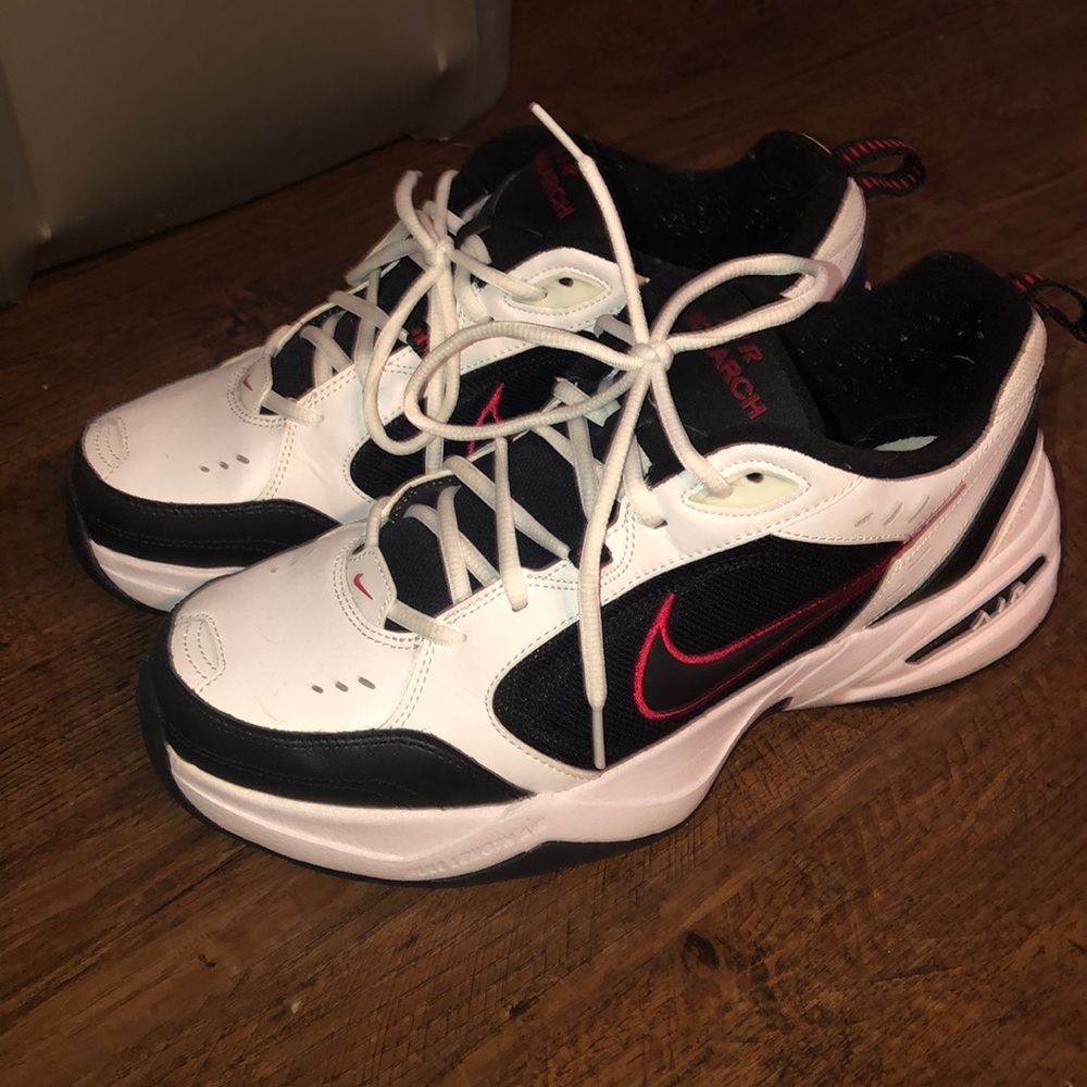 Nike Air Monarch